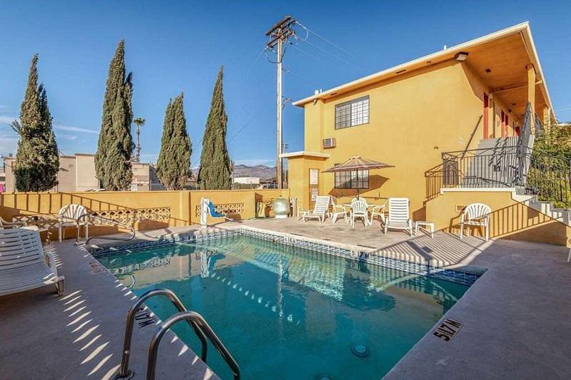 Econo Lodge University Tucson Exteriör bild